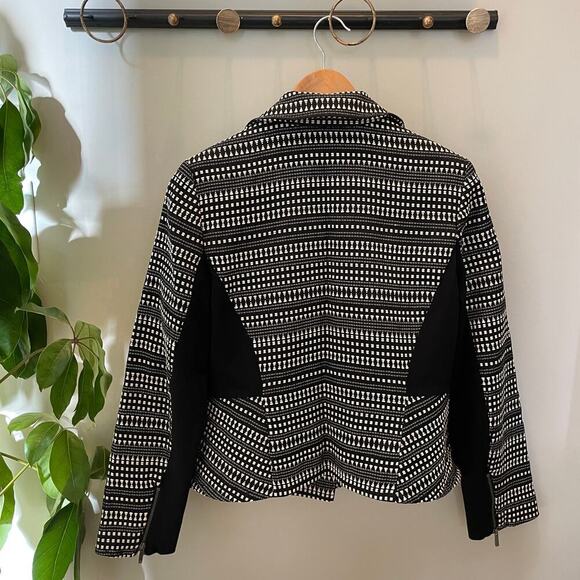Chico’s 1 (M 8/10) Geometric Moto Jacket | Black & White, Lined, Zip-up, NWOT - Picture 4 of 7